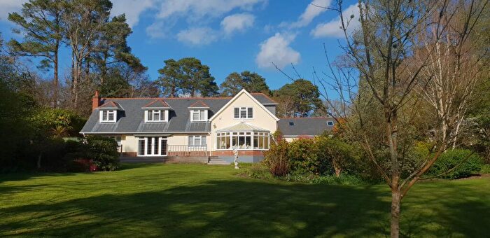 4 Bedroom Detached House For Sale In Burley Road, Christchurch, BH23