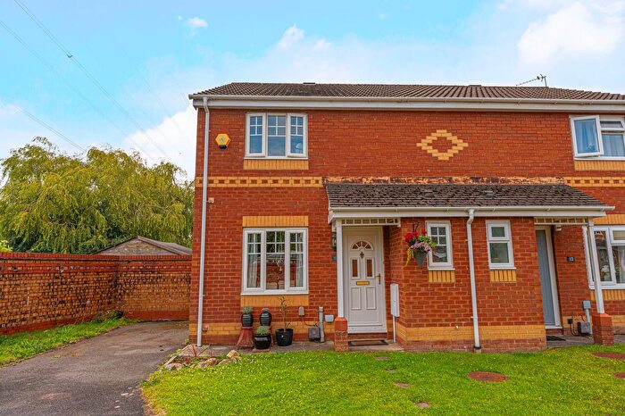 3 Bedroom Semi-Detached House For Sale In Banc Gwyn, Bridgend, CF31