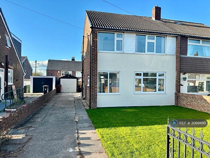 3 Bedroom Semi Detached House To Rent In Tyersal Garth, Bradford, BD4