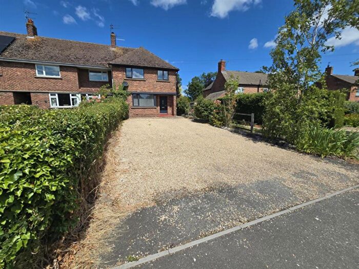 3 Bedroom End Of Terrace House To Rent In Keeton Way, North Leverton, Retford, DN22