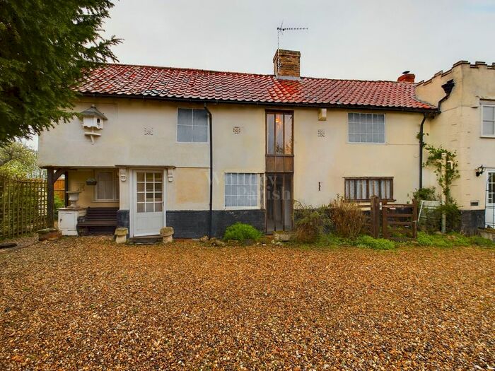 3 Bedroom Cottage For Sale In Nethergate Street, Hopton, Diss, IP22