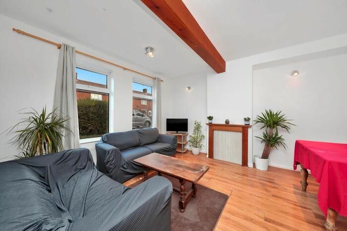 3 Bedroom End Of Terrace House To Rent In Langbrook Road, London SE3