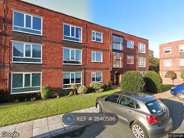 2 Bedroom Flat To Rent In Hamilton Court, Liverpool, L23