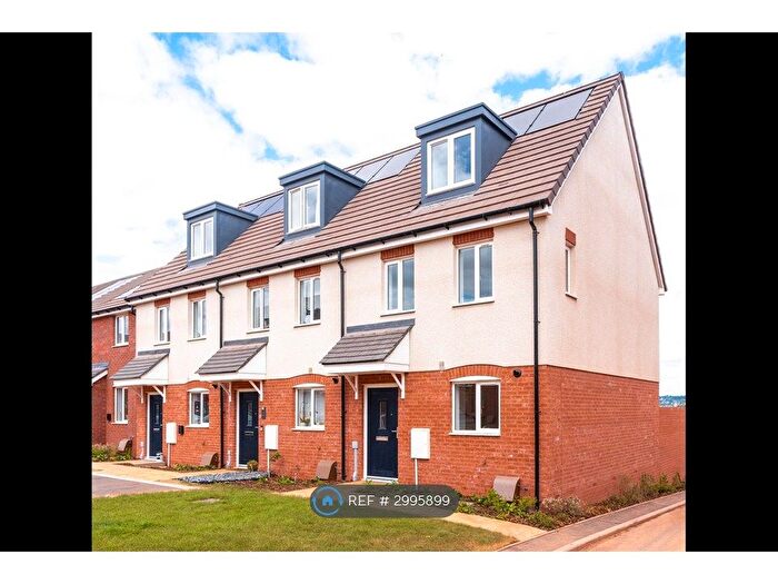 3 Bedroom Terraced House To Rent In Castle Park Way, Exeter, EX2