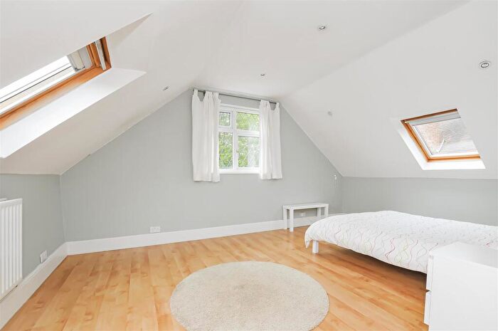 5 Bedroom Detached House For Sale In Mount Pleasant Lane, Bricket Wood, St. Albans, AL2