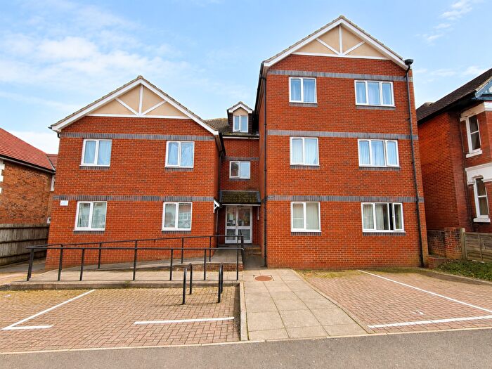 Studio To Rent In Shaftesbury Avenue, Portswood, SO17