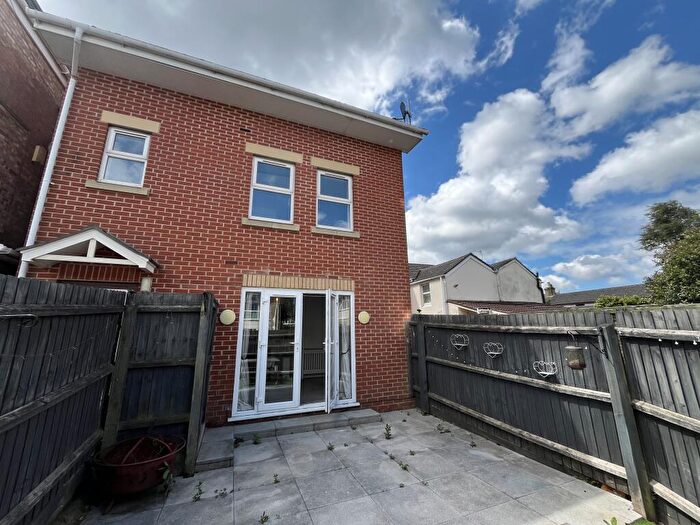 4 Bedroom House To Rent In Melgate Close, Bournemouth, BH9