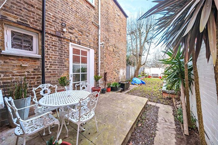 1 Bedroom Flat To Rent In Cornwall Road, London, N15