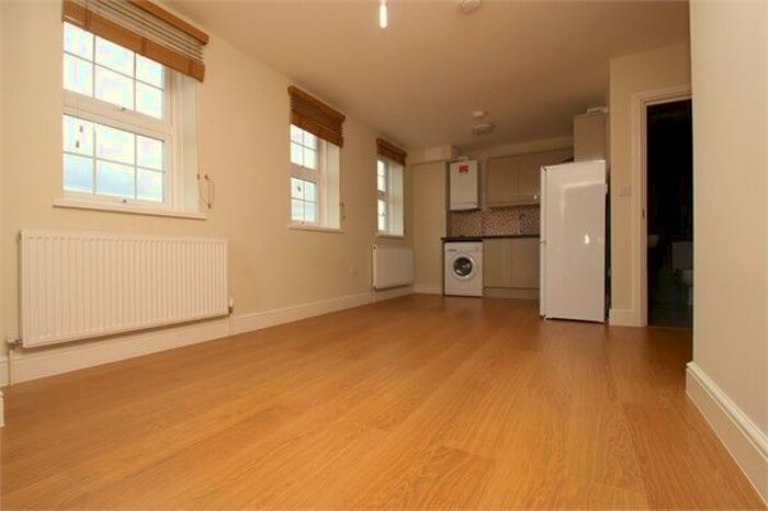 1 Bedroom Flat To Rent In Town Quay Wharf, Abbey Road, Barking, IG11