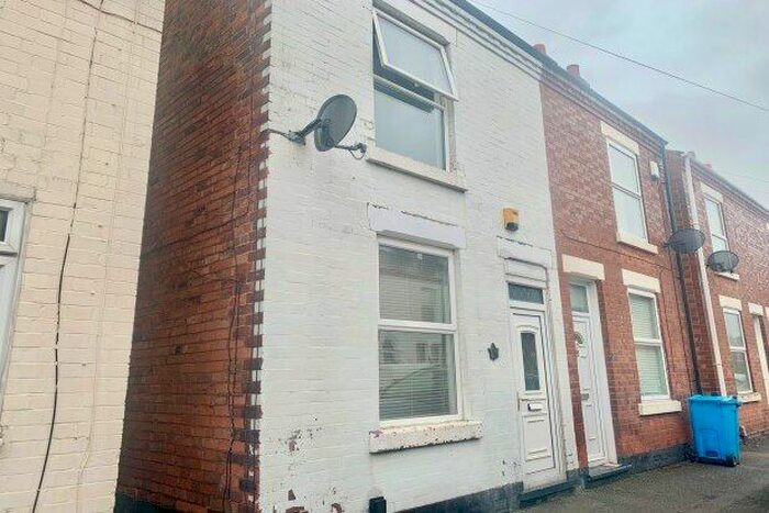 2 Bedroom End Of Terrace House To Rent In Mitchell Street, Nottingham, NG10