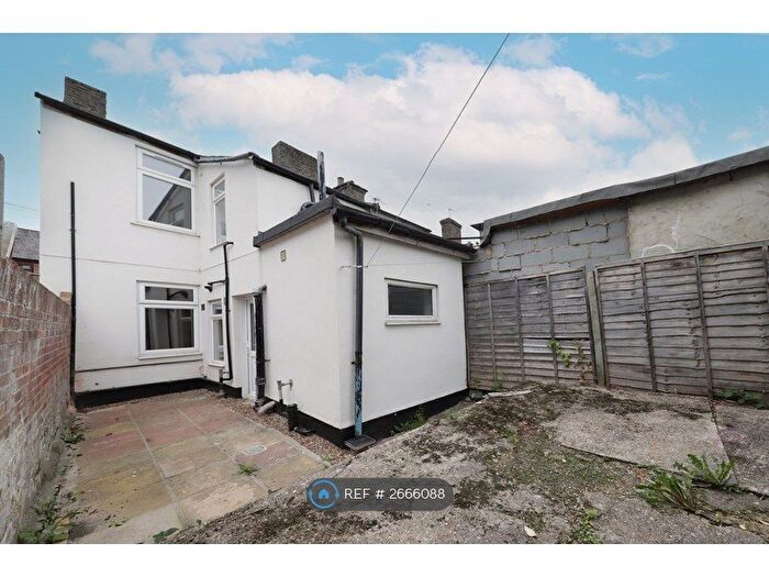 1 Bedroom Flat To Rent In Kent Road, Orpington, BR5