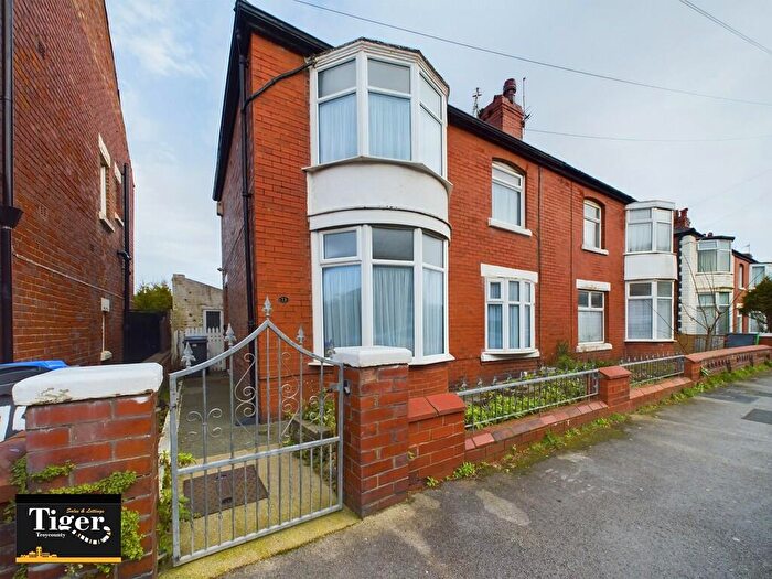 3 Bedroom Semi Detached House For Sale In Westfield Road, Blackpool, FY1