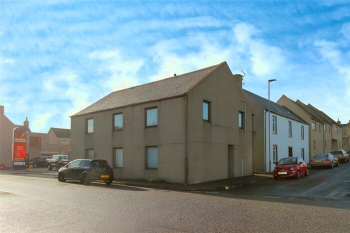2 Bedroom Flat To Rent In King Street, Lossiemouth, Morayshire, IV31