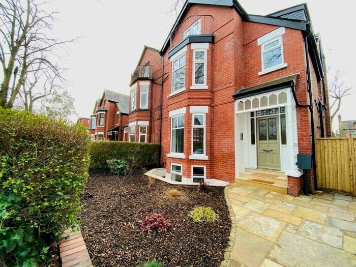 2 Bedroom Apartment To Rent In Chandos Road, Chorlton, Manchester, M21