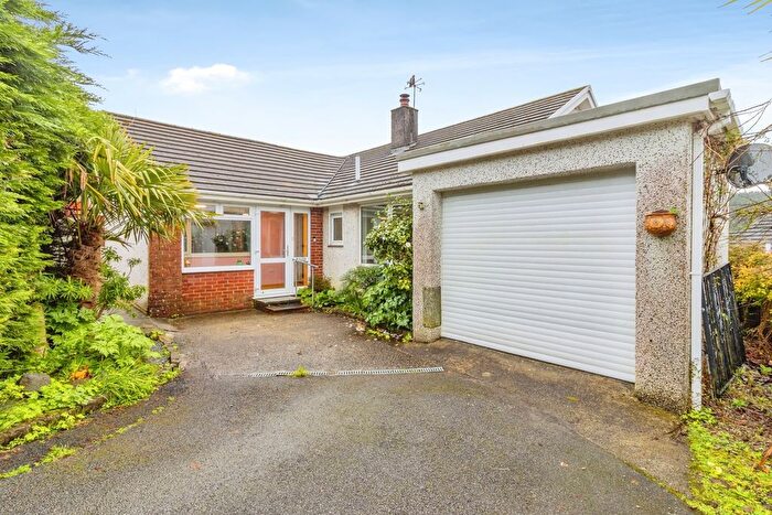 3 Bedroom Bungalow For Sale In King Street, Gunnislake, Cornwall, PL18
