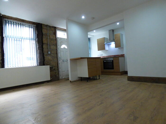 2 Bedroom House To Rent In Inkerman Street, Bacup, OL13