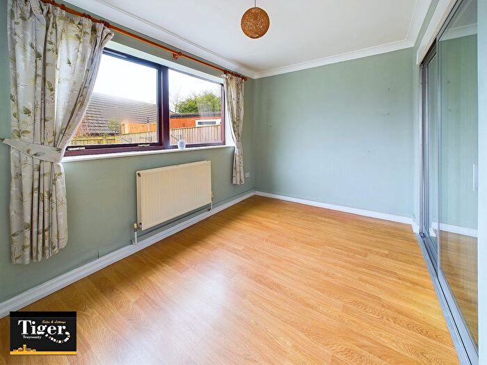 1 Bedroom Semi-Detached Bungalow For Sale In Ashton Close, Ashton-On-Ribble, Preston, PR2
