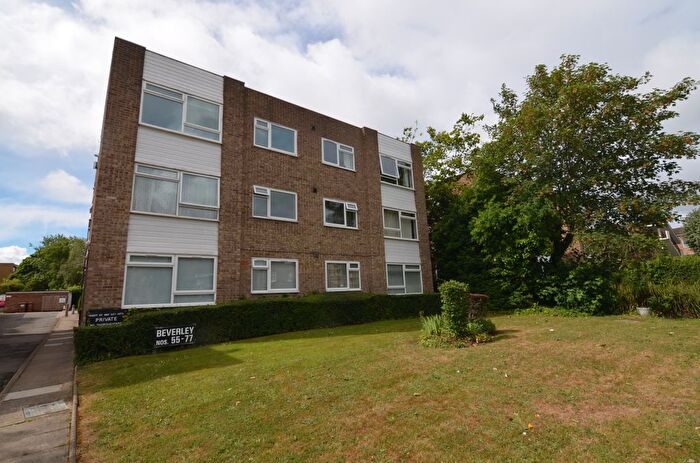 2 Bedroom Flat To Rent In The Park, Sidcup, DA14