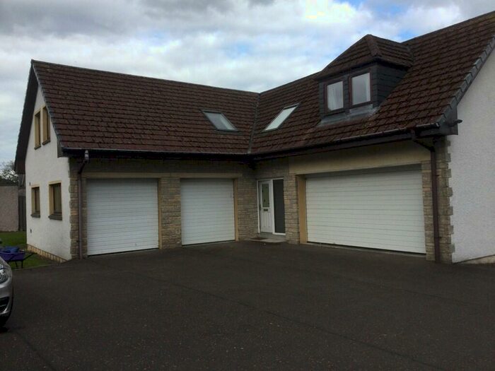 2 Bedroom Flat To Rent In Claremont, Alloa, FK10