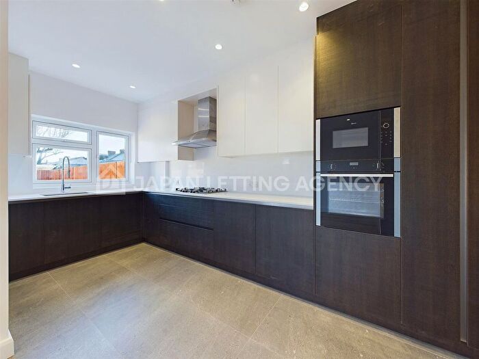 4 Bedroom Terraced House To Rent In Eastfields Road, London, W3