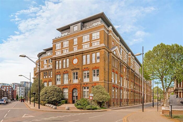 3 Bedroom Flat For Sale In Cadogan Road, Woolwich, SE18