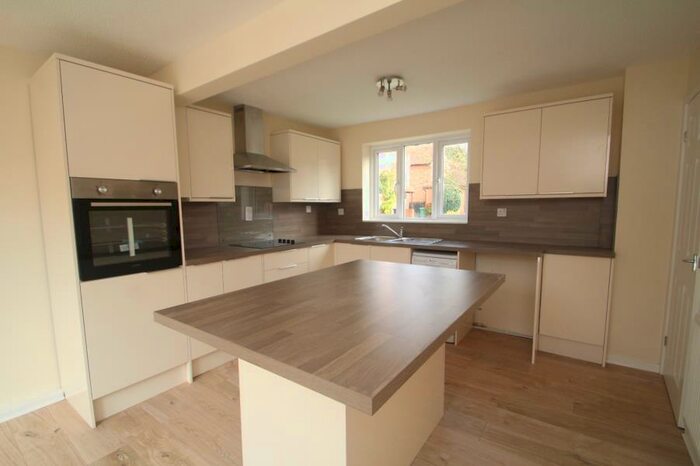 4 Bedroom Detached House To Rent In Glebefield Drive, Wetherby, LS22