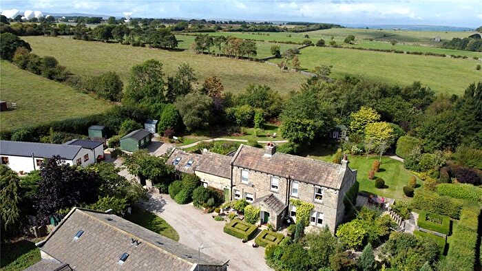 6 Bedroom Detached House For Sale In Slack Lane, Felliscliffe, Harrogate, North Yorkshire, HG3