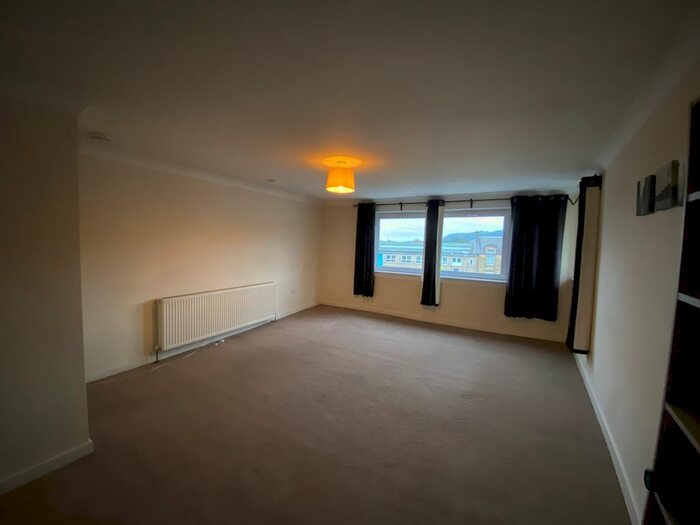 2 Bedroom Flat To Rent In Dovecote Street, Hawick, TD9
