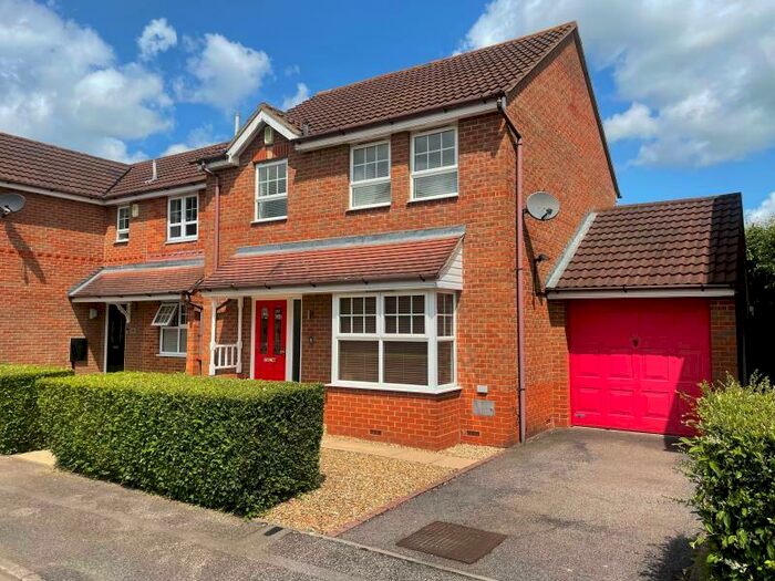 3 Bedroom Detached House To Rent In Great Linch, Middleton, MK10