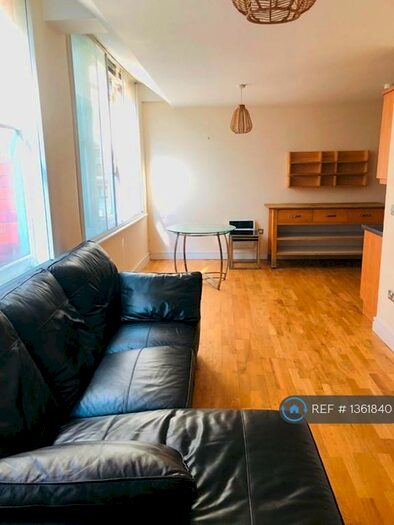 2 Bedroom Flat To Rent In Hilton Street, Manchester, M1