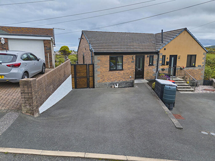 3 Bedroom Semi-Detached House For Sale In Awelfryn, Amlwch, LL68