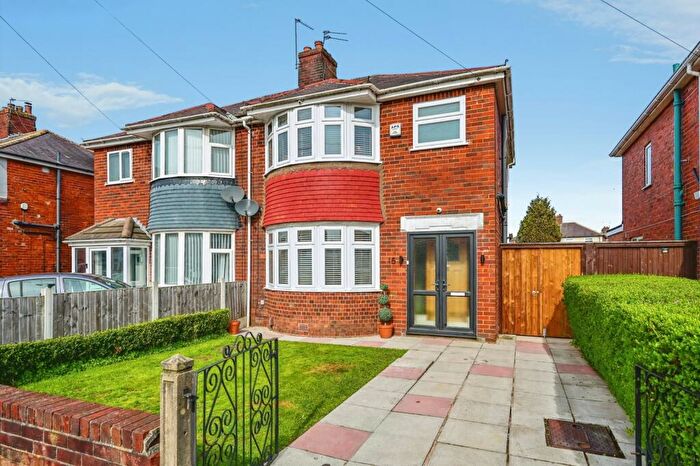 3 Bedroom Semi Detached House For Sale In Grosvenor Road, Maghull, Liverpool, Merseyside, L31