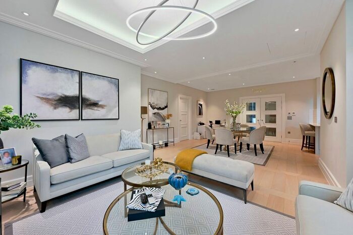 3 Bedroom Flat To Rent In Chambers Park Hill, Copse Hill, London, SW20