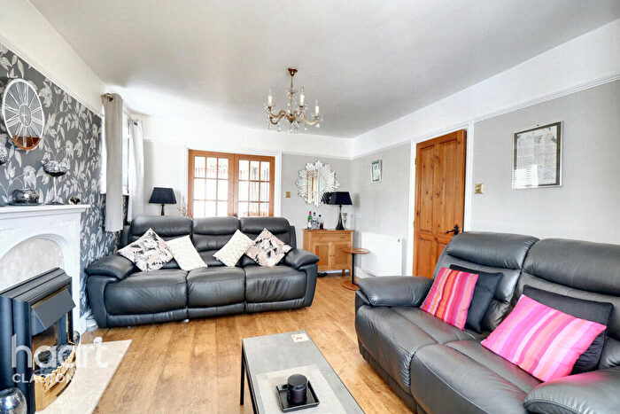 3 Bedroom Detached Bungalow For Sale In Gorse Lane, Clacton-On-Sea, CO15