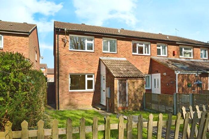 3 Bedroom House To Rent In Merlin Walk, Eaglestone, Milton Keynes, MK6