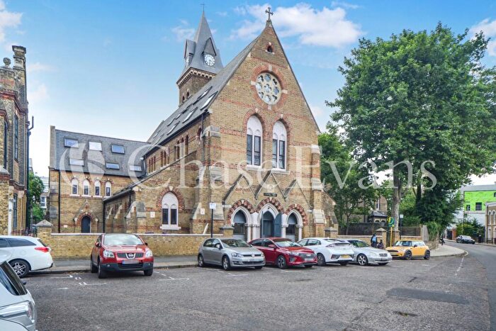 1 Bedroom Flat To Rent In St. Leonards Road, Poplar, London, E14
