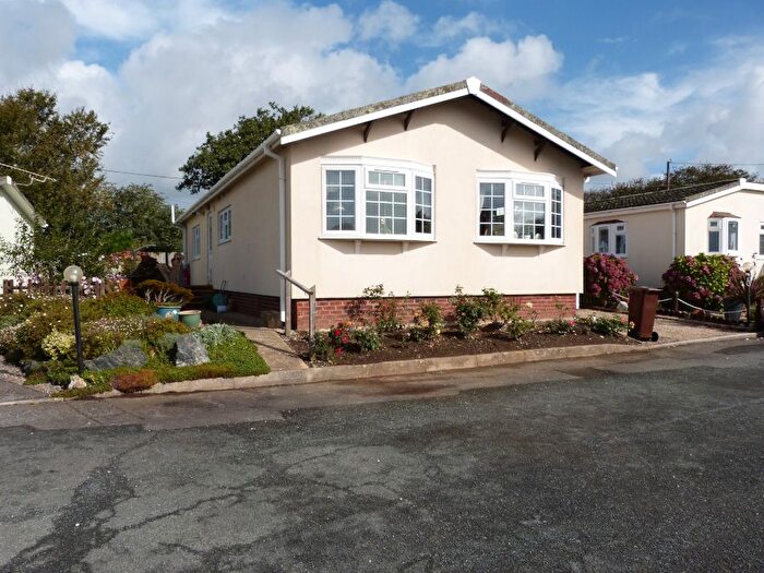 2 Bedroom Mobile/park Home For Sale In Pedna Carne, Higher Fraddon, TR9