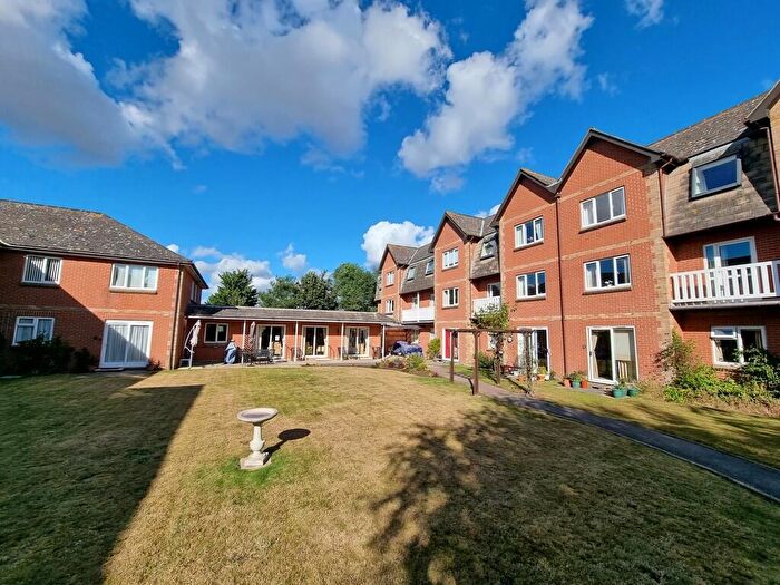 1 Bedroom Apartment For Sale In St. Johns Court, Felixstowe, IP11