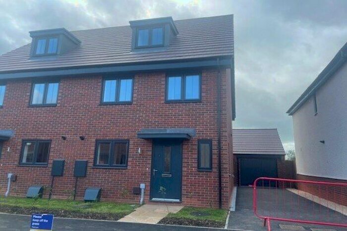 4 Bedroom Property To Rent In Robert Adam Road, Derby, DE22