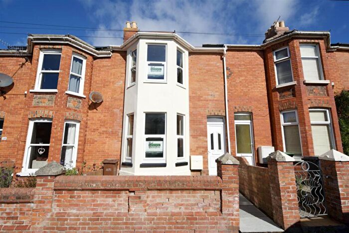 3 Bedroom Terraced House For Sale In Southview Road, Weymouth, DT4
