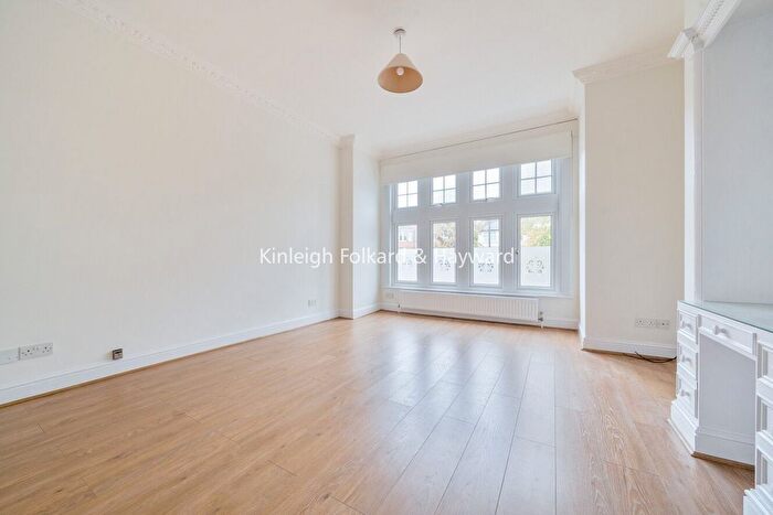 3 Bedroom Property To Rent In The Homestead, Crescent East, Barnet, EN4