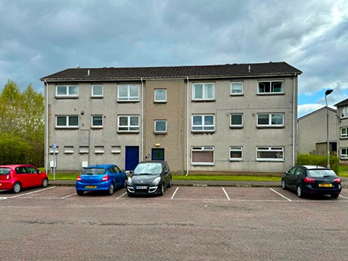 3 Bedroom Flat To Rent In Clova Place, Uddingston, Glasgow, G71