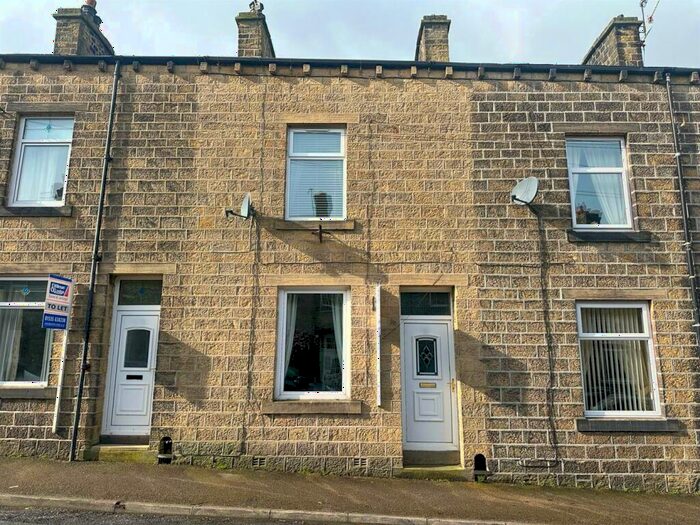 4 Bedroom Terraced House To Rent In Gordon Street, Sutton In Craven, BD20