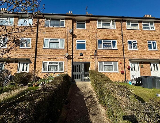 1 Bedroom Flat For Sale In Cecil Road, Hertford, SG13