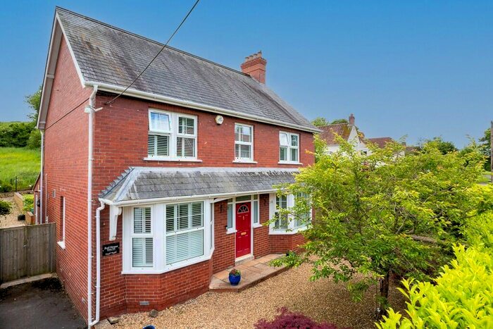 4 Bedroom Detached House For Sale In Sunny Hill, Bruton, Somerset, BA10