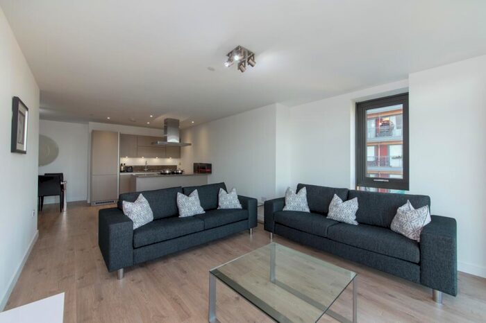 3 Bedroom Apartment To Rent In Fuse Building, The Vibe, Dalston, E8