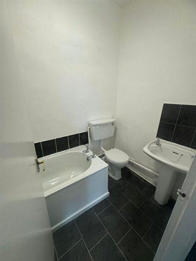 1 Bedroom Flat To Rent In County Road Flat, Walton, Anfield, L4