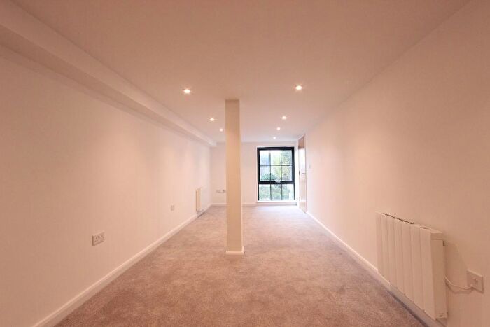 1 Bedroom Flat To Rent In St Radigunds Road, Dover, Dover, CT17