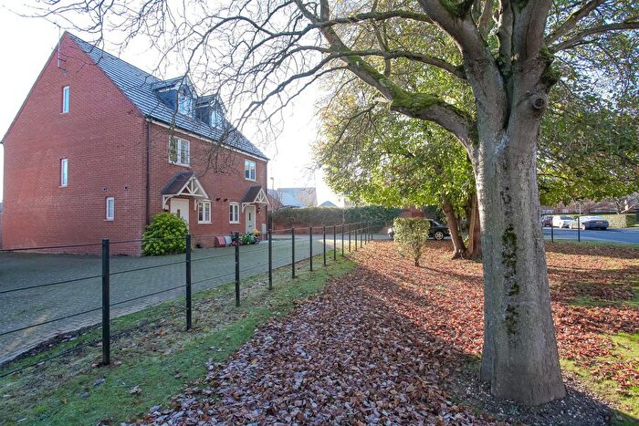 3 Bedroom Semi Detached House To Rent In The Rookery, Chilton, OX11