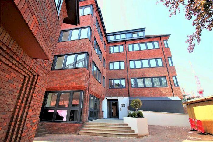 1 Bedroom Flat To Rent In 271 High Street, Uxbridge, Middlesex UB8